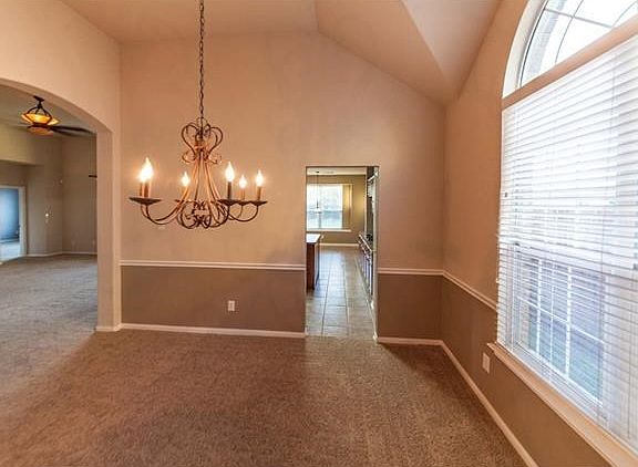4th image of 2212 Plainfield Ct