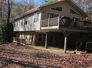 425 Shearer Creek Dr, Hayesville, NC 28904