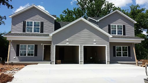1st image of 330 Walnut Creek Dr