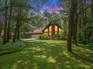 6133 Duck Lake Rd, Whitehall, MI 49461