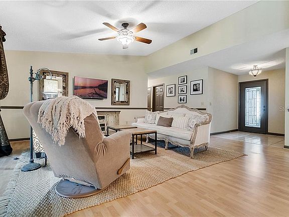2nd image of 8430 Bermuda Dunes Dr