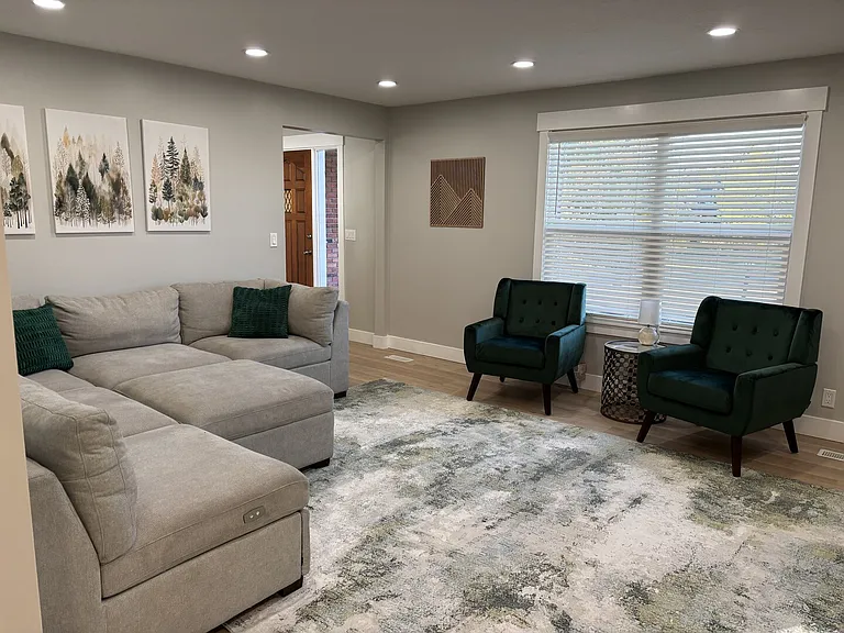 S Quail Hollow Dr — Photo 2