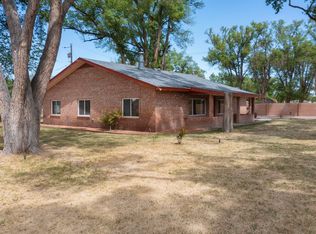 2215 Margaret Dr, Bosque Farms, NM 87068