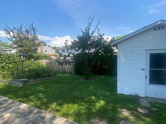 5th image of 2154 Dutton Cres