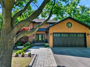 484 Aspen Forest Dr, Oakville, ON L6J6H7