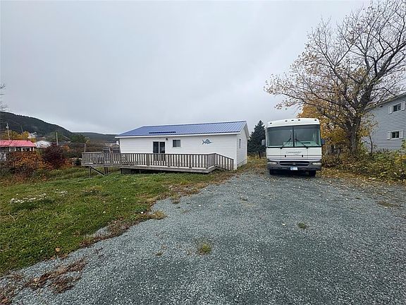 4th image of 23A Foster-Ward Road