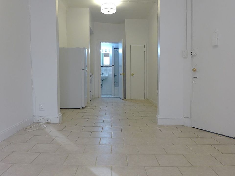 2nd image of 238 W 56th St APT 24
