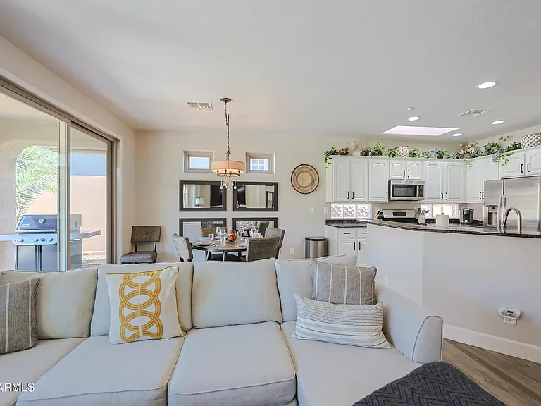 2462 W Turtle Hill Dr — Photo 10