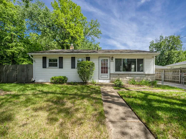 2123 Humphrey St, Kalamazoo, MI 49048