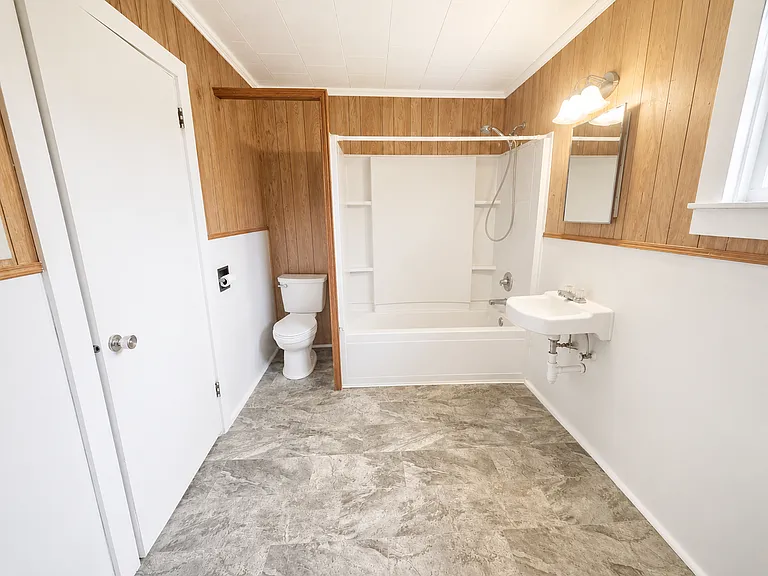 116 Oak Crest Dr — Photo 12