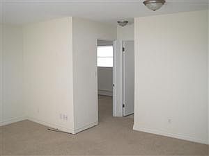 5th image of 1333 W Farnum Ave