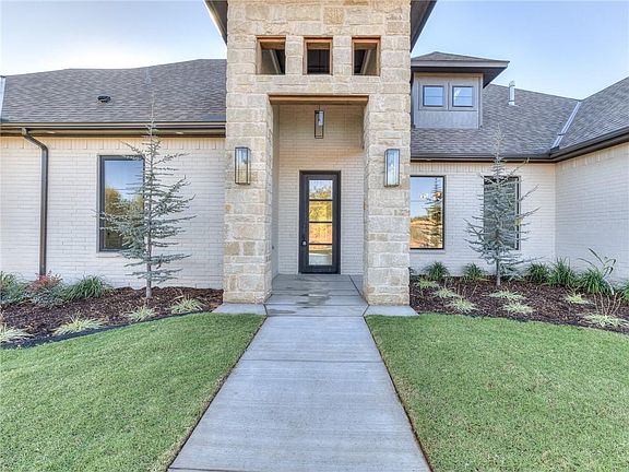 2nd image of 9401 Autumn Park Ln