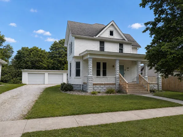 808 E Madison St, Pontiac, IL 61764