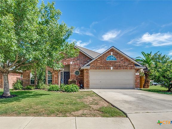 2nd image of 1756 Oakmont Cir
