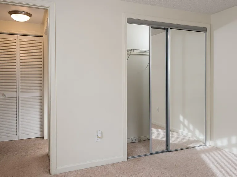Fox Brook Townhomes — Photo 19
