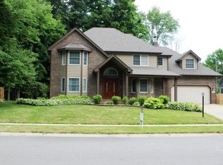 2601 Augusta Dr, Valparaiso, IN 46383