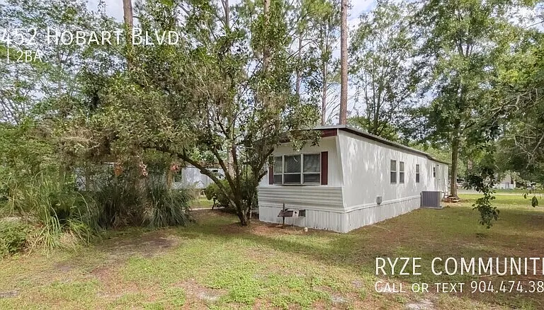 11452 Hobart Blvd — Photo 1
