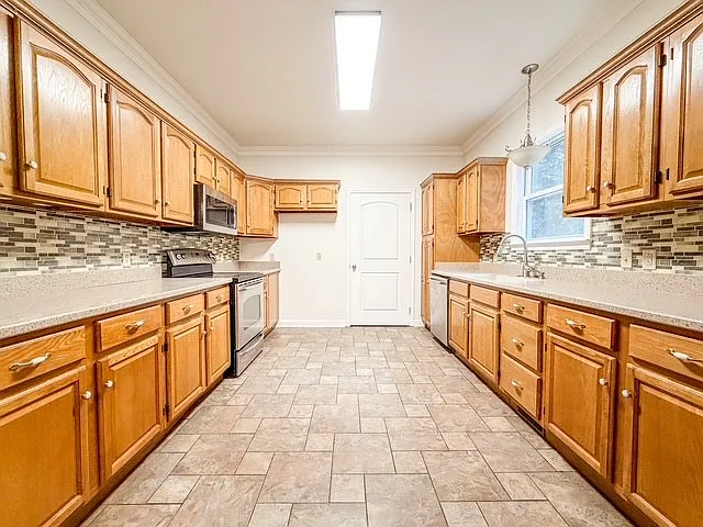 1077 Claylick Rd — Photo 25