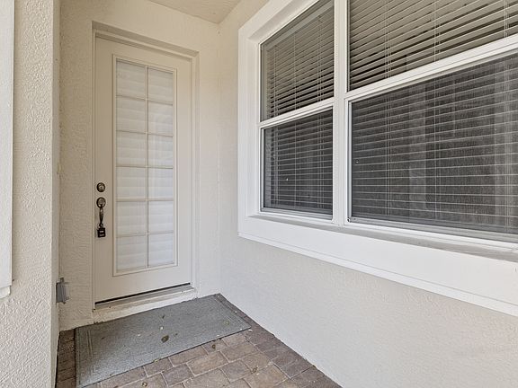 3rd image of 1939 Scarlett Ave #1