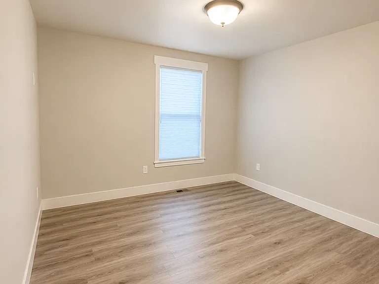 6033 Farmstead Ave — Photo 12