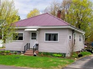 43 Gillander Ave, Auburn, ME 04210