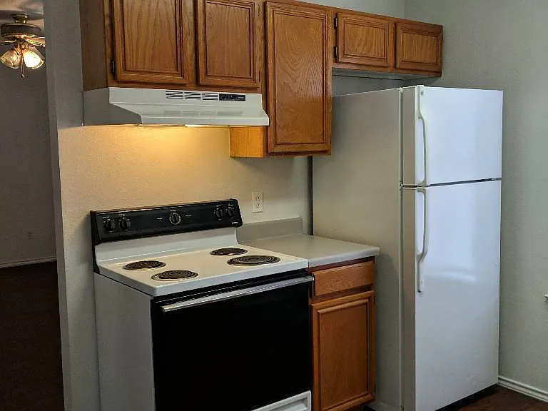 1114 Horizon Dr #C — Photo 4