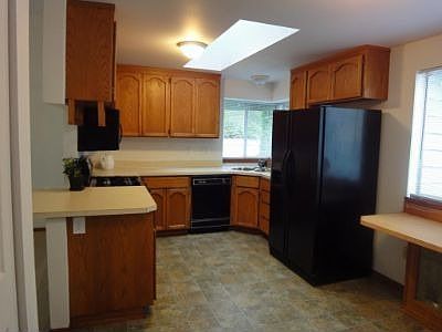5th image of 12402 SE 221st Pl