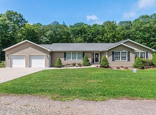 19 Court Dr, Moscow, PA 18444