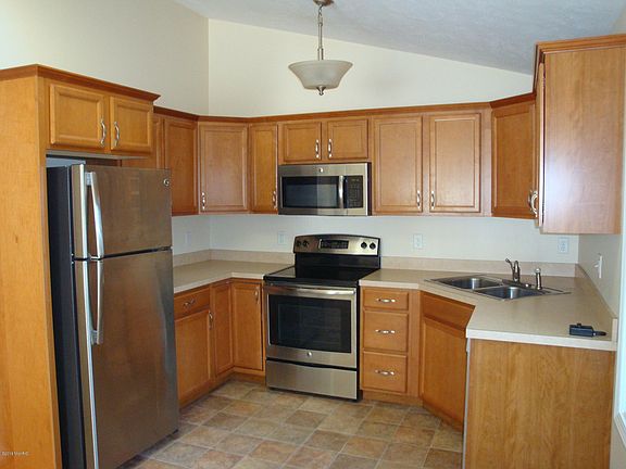 4th image of 2027 Innwood Dr SE