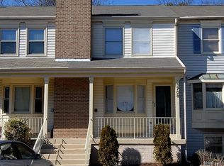 3708 Roxbury Ln, Alexandria, VA 22309