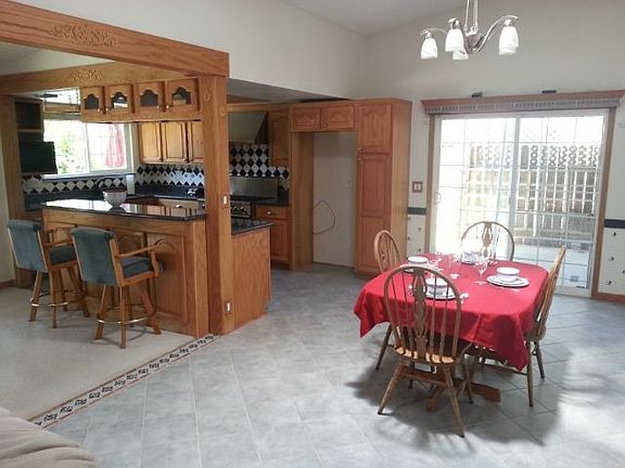 5th image of 1770 Woodland Dr