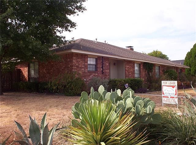 1st image of 1543 Crescent Ln