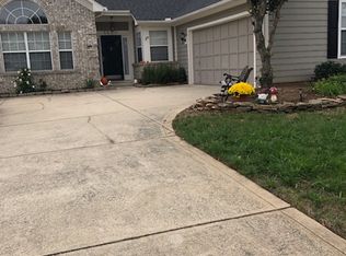 6804 Flat Creek Dr, Charlotte, NC 28277