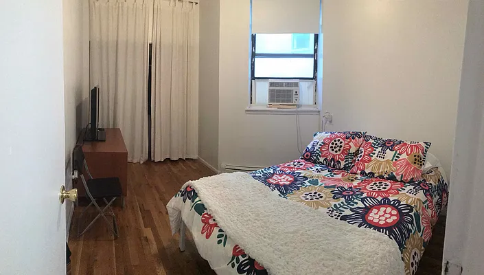 Rented by Compass | media 10