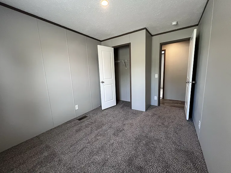 60 Locust Ave #60 — Photo 15