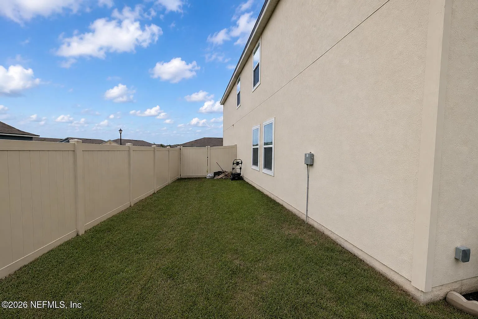 5 bed, 3.0 bath, 2532 sqft, $2,650 — Photo 4