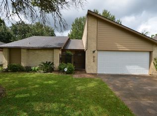 8715 Bold Forest Dr, Houston, TX 77088