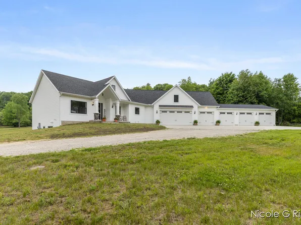 9860 Button Rd, Belding, MI 48809