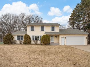 765 Oakridge Rd, Saint Joseph, MI 49085