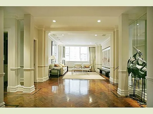 Sold by Stribling | media 12