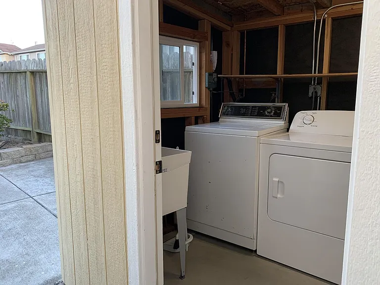 57 Lycett Cir #A — Photo 26