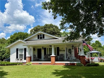 853 State Highway 22 S, Ramseur, NC, 27316