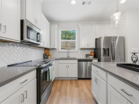 4th image of 5768 Calle Vista Dr