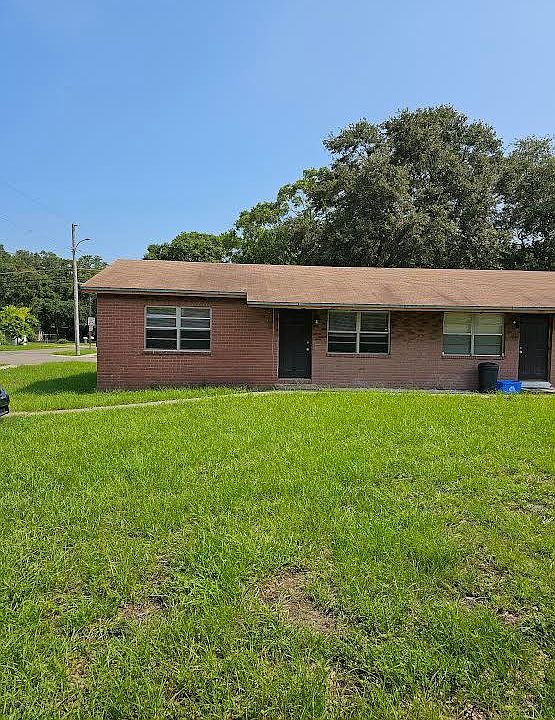 1st image of 7581 62nd St N APT 1