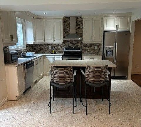 2nd image of 10 Testa St
