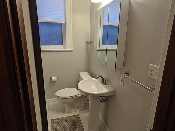 5th image of 3822 Utah Pl #A