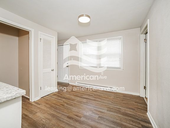 1562571_004_dining_room_13770728.jpg