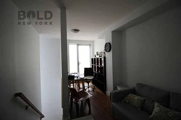 Rented by Bold New York | media 47