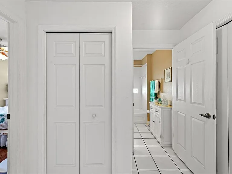 221 Prather Dr — Photo 16