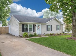 6620 Ashbrooke Dr, Pewee Valley, KY 40056